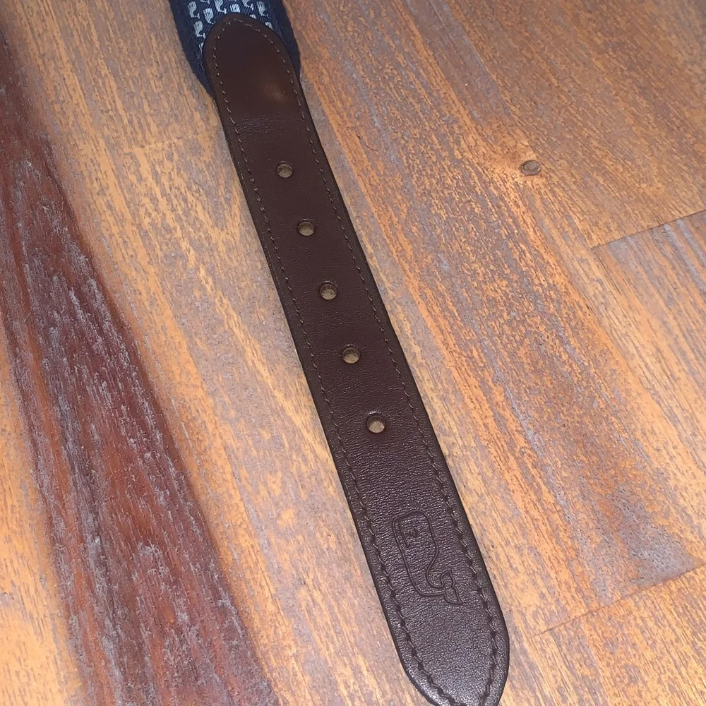 Vineyard Vines belt. Size 30.